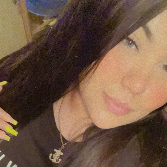 Meet your Posher, Maylene - Picture 1 of 1